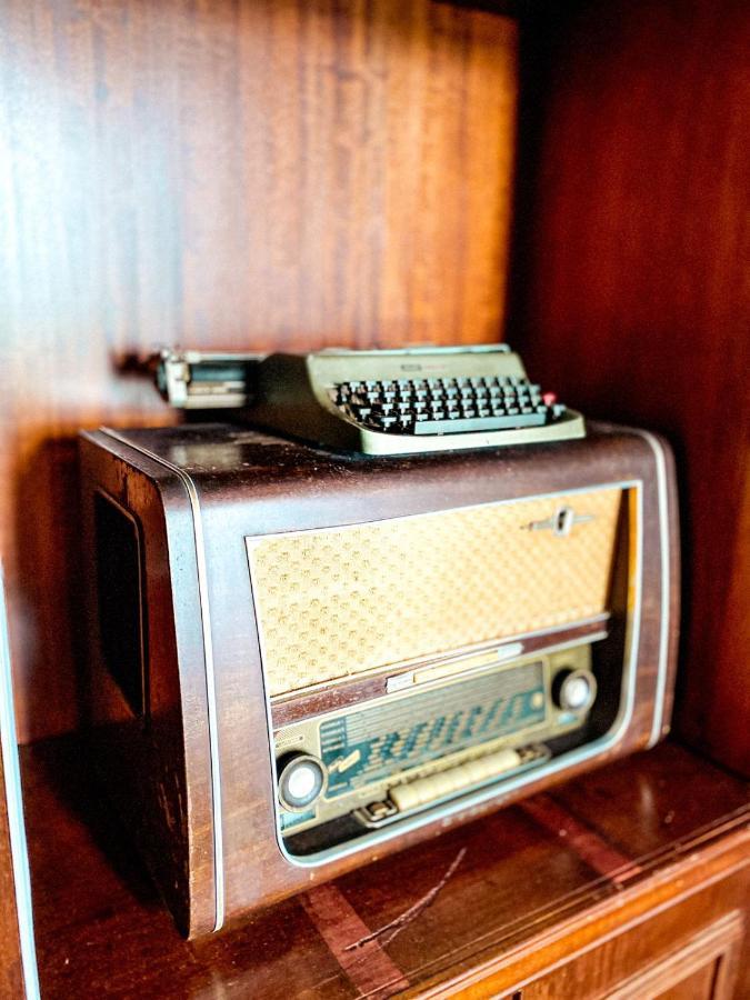 Hotel Iliria Canaj エクステリア 写真